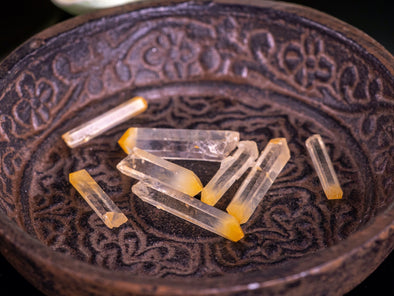 MANGO QUARTZ Crystal Points - Crystal Wand, Gemstones, Jewelry Making, Healing Crystals and Stones, E1718-Throwin Stones