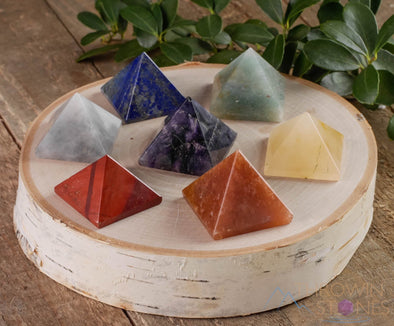 Rainbow CHAKRA Crystal Pyramids - Chakra Stones, Crystal Set, Crystal Starter Kit, Self Care, Healing Crystals and Stones, E0867-Throwin Stones