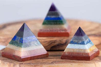 7 Chakra Crystal Pyramid - Sacred Geometry, Metaphysical, Healing Crystals and Stones, E1159-Throwin Stones