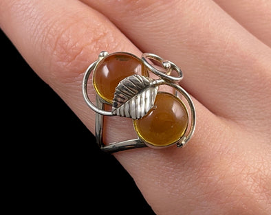 AMBER Ring, Leaf Pattern - Sterling Silver, Size 7 - Amber Stone, Crystal Ring, Handmade Jewelry, Healing Crystals and Stones, 52642-Throwin Stones