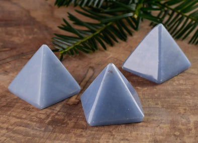 ANGELITE Crystal Pyramid - Sacred Geometry, Metaphysical, Healing Crystals and Stones, E1109-Throwin Stones