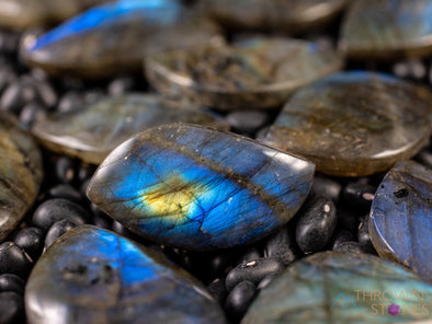 Blue LABRADORITE Crystal Pendant or Cabochon - Handmade Jewelry Making, Healing Crystals and Stones, E0656-Throwin Stones