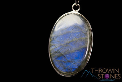 LABRADORITE Crystal Pendant - Sterling Silver, Polished Oval Natural Stone Jewelry, Healing Crystals and Stones, J1441-Throwin Stones