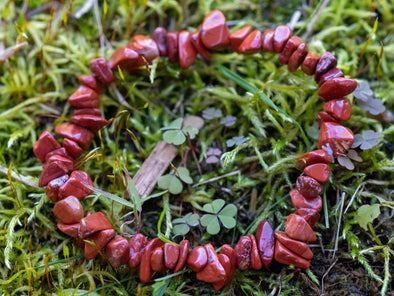 RED JASPER Crystal Bracelet - Chip Beads - Beaded Bracelet, Handmade Jewelry, Healing Crystal Bracelet, E1765-Throwin Stones