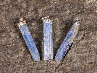 Raw BLUE KYANITE Crystal Pendant - Raw Crystal Necklace, Electroplated Jewelry, Healing Stones, E0143-Throwin Stones